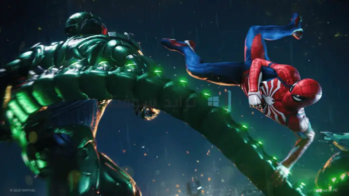 غلاف لعبة الفيديو Spider-Man يظهر البطل الخارق الشهير وهو يتأرجح عبر مشهد المدينة.